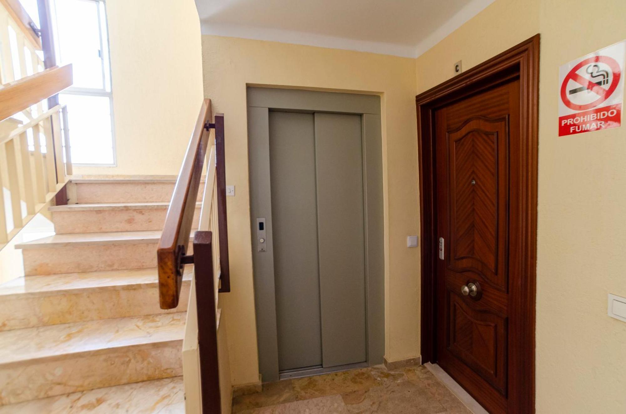 A&C Vistas Al Mar Luxury Apartment Torre Del Mar Exterior photo
